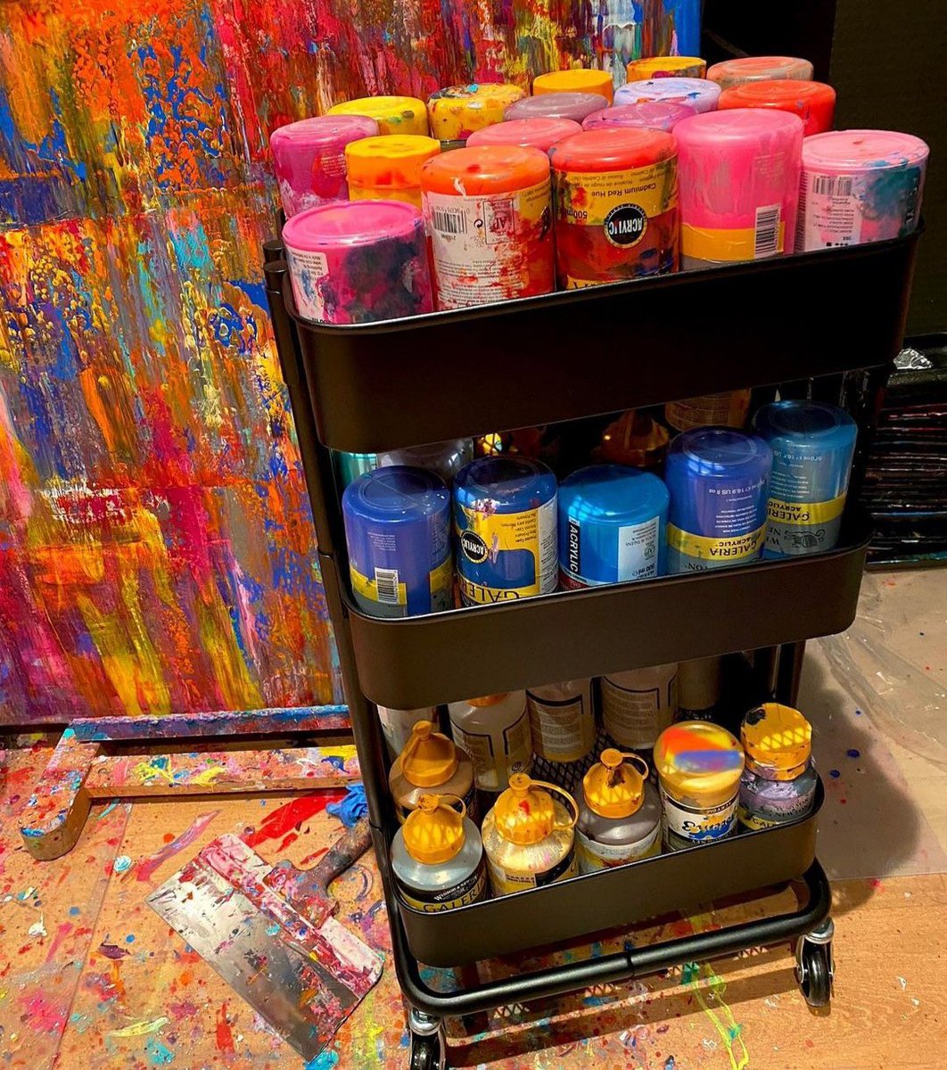 My new paint wheel, I can wheel it around the studio as far as I need it, can't wait to get some paint on it

Wishing you all a great new week, art love.

#art #acrylic #painter #Love #artist