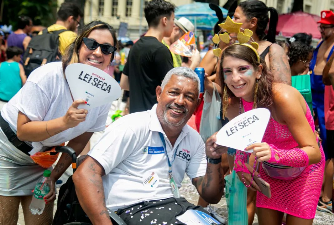 ChicoMachadoSDD's tweet image. A SEGOV não para 🚀

Confira a Operação pedagógica da Lei Seca, no Bloco Cordão do Boitatá, e contou com a ação dos nossos agentes PCDs. 

Se beber, não dirija!

#chicomachado #segov #leiseca #rj #carnaval