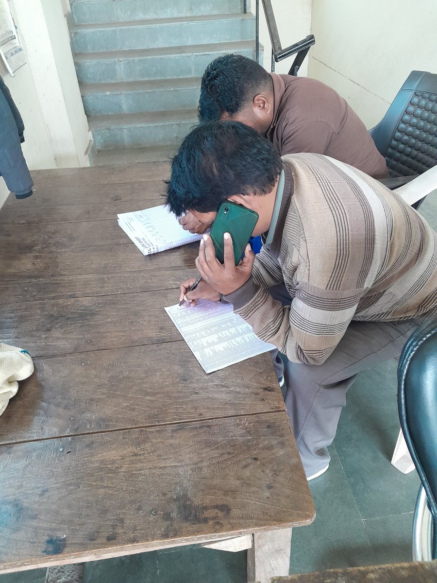 vikasdubey77777's tweet photo. Substation MANDUADIH AND AMARA Calling For Bill payment  to consumer under EDD 2 VARANASI @EDDIIVNS @puvvnlvaranasi @PuVVNLHQ @baghel_shesh @UPPCLLKO https://t.co/VpbR3YlsHF