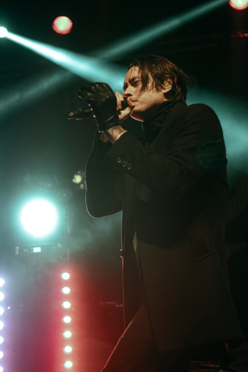 funeralchaos's tweet photo. sat down and re-edited some @badomenscult photos i never posted from last march 🖤 https://t.co/anElirkdlo