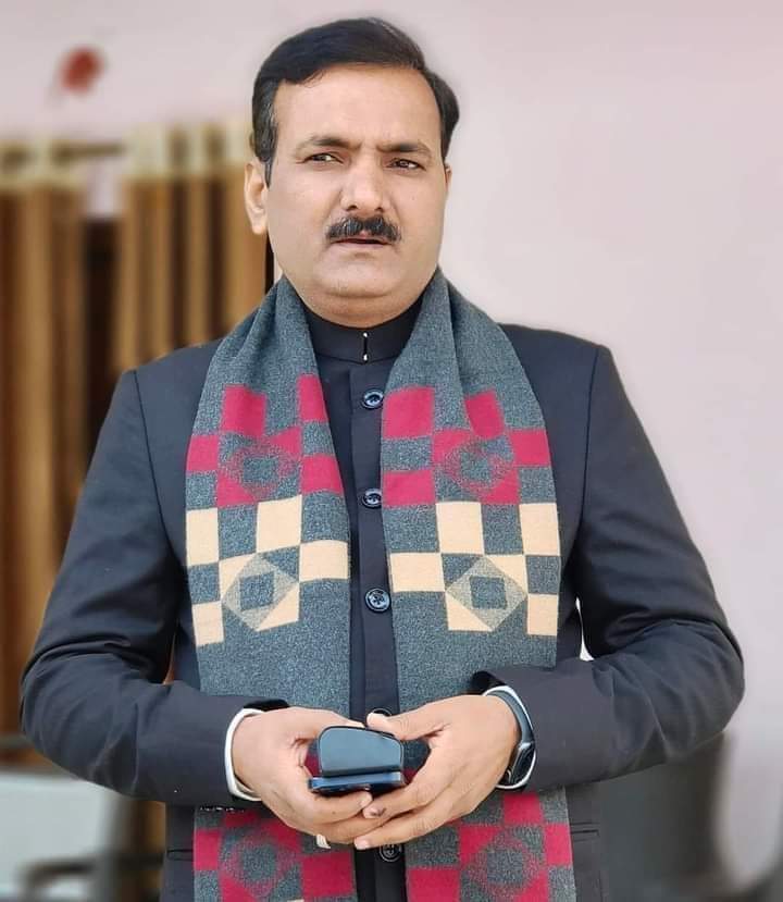 कैसे हो बीएड बीटीसी वालो 😂
भूला दिए या याद हूं अभी तक 😎😎