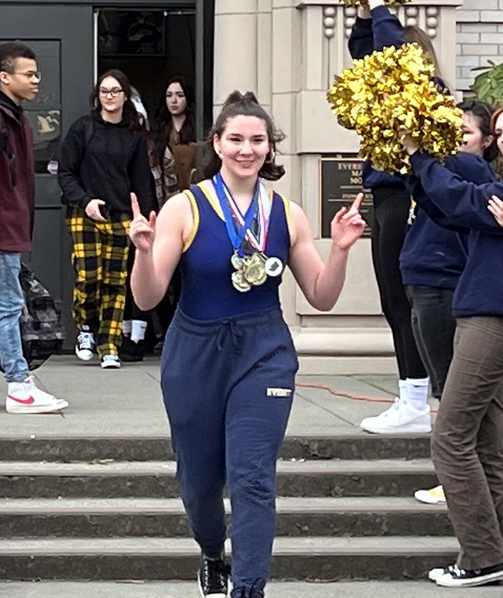 EPS_EverettHS's tweet photo. Congratulations Mia 2nd in State Girls Wrestling @EPSAthletics @EverettSchools #GoGulls @EPS_Region2 @DrIanBSaltzman https://t.co/gvNqzJtuJO