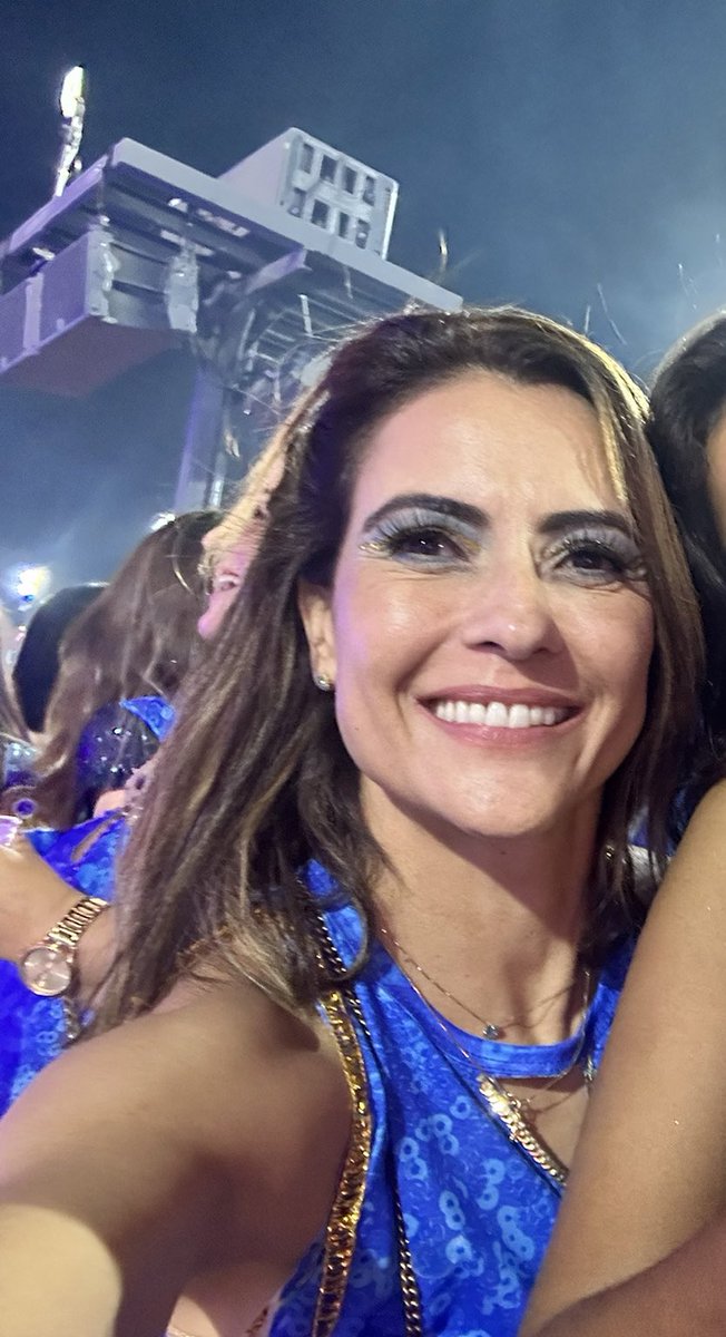 venusincancer__'s tweet photo. é a mulher mais bonita não só do brasil mas do mundo https://t.co/jzb3RjvCCj
