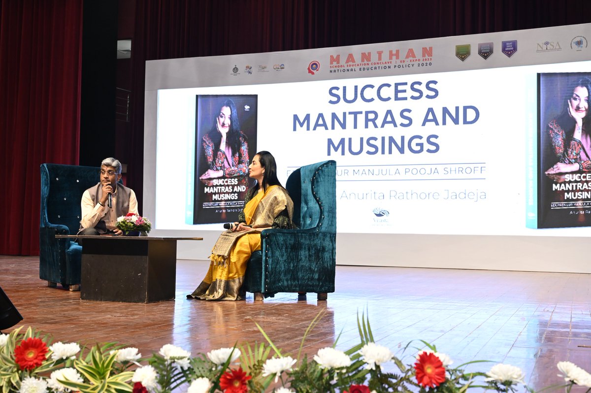 Manjula_Pooja's tweet photo. The Book release of Success Mantras and Musings authored by Anurita Rathore Jadeja reached Panchkula, Haryana. Delighted to share some pics of the event "Manthan" on NEP.
#successstory #lifestory #manjulapoojashroff #shroffism #MPS #kalorex
@anuritarathore @Vitastapublish https://t.co/VdId086y8B