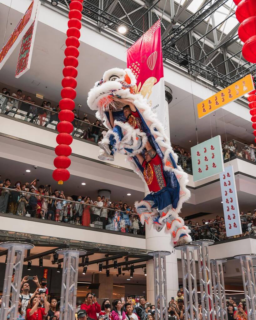 Always love flying <a href="/marketcity/">marketcity</a> 
.
.
.
.
.
.
.
.
.
.
#cny2023 
#lunarnewyear2023 
#yearoftherabbit 
#chinesenewyear2023 
#jinwukoon2023
#jinwukoon 
#jinwukoonliondanceassociation 
#sydneychinatown 
#sydneyaustralia
#sydneysbest
#australiasbest
#travel
#ph… instagr.am/p/Co4bqFRyAd8/