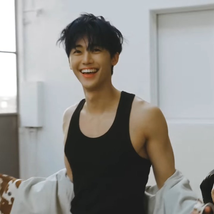 karfinaa's tweet photo. berondongku 🥺

https://t.co/pdH29sc3SI