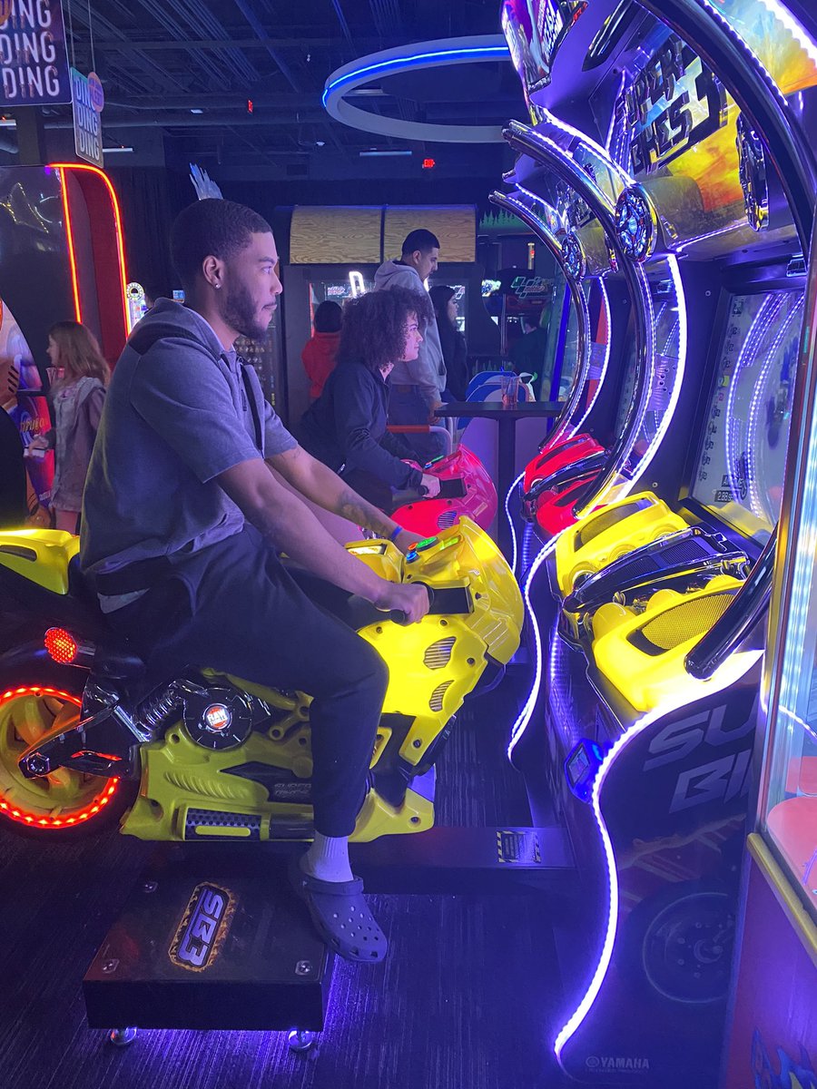 Chap_basketball's tweet photo. a big shout out to my coaching staff. Without y’all I’m not coach of year and we not division champs!! I got to treat them to a night out at Dave and busters!  Had a great time and great season. Let’s run it back next season @josh111520 coach Jermaine and Lynna @gochapsports https://t.co/q5KNOnjCOS