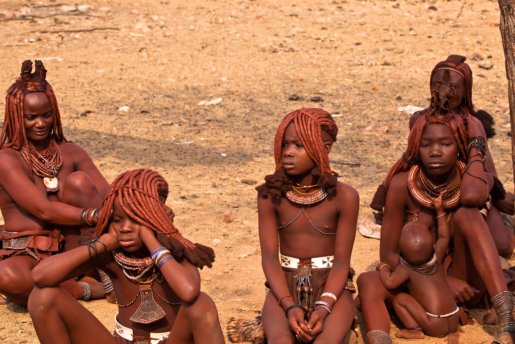 ATwayita's tweet photo. #HimbaPeople is famously known as the #RedPeopleOfAfrica.
Their hair styles play a significant role within the community it reflects marital status , age,wealth and ranks with the group.
Let's fly to #NorthernNamibia for cultural encounter.
#ExploreAfrica https://t.co/ERcNNqOxn4