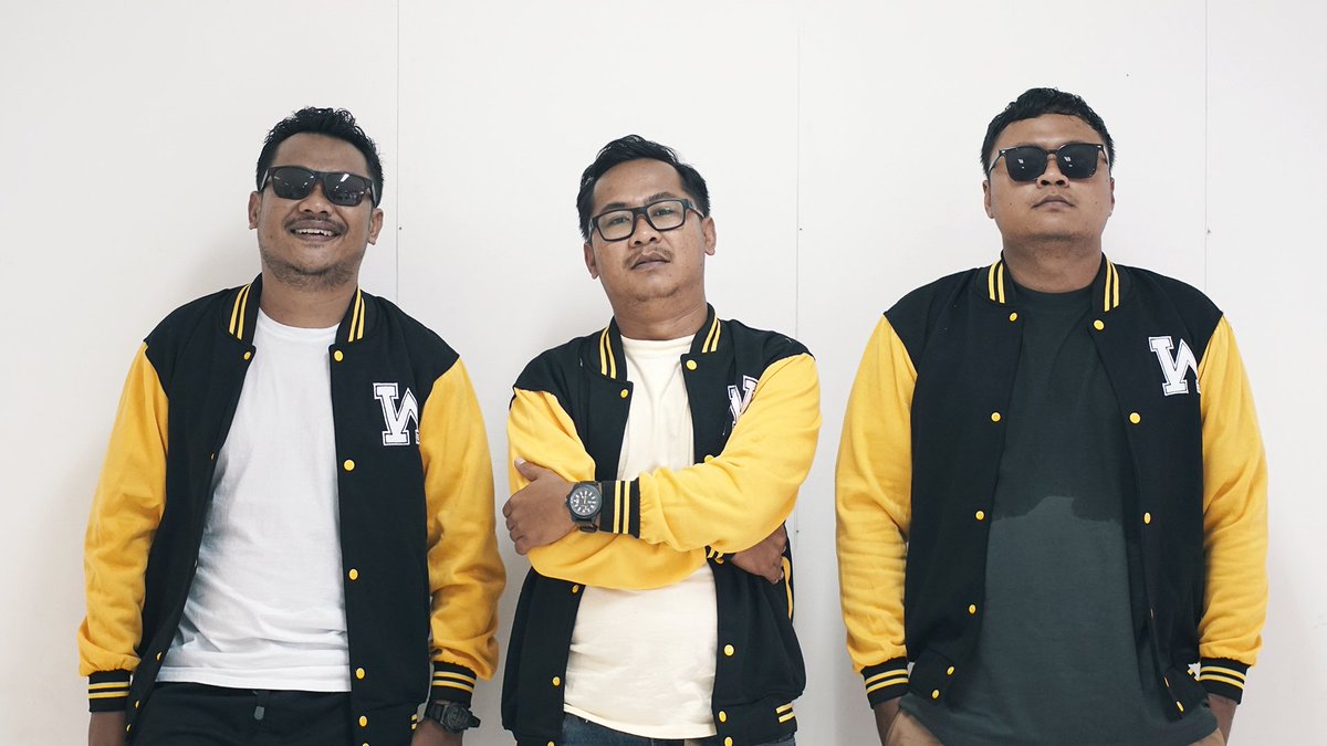 omwawes's tweet photo. #WawesDay | Sabtu 18 Februari 2023 | Pekan Gembira Ria Jiexpo Jakarta.
~
Sampai jumpa lagi di kesempatan berikutnya. 💛🖤 https://t.co/ATqsr9kogA