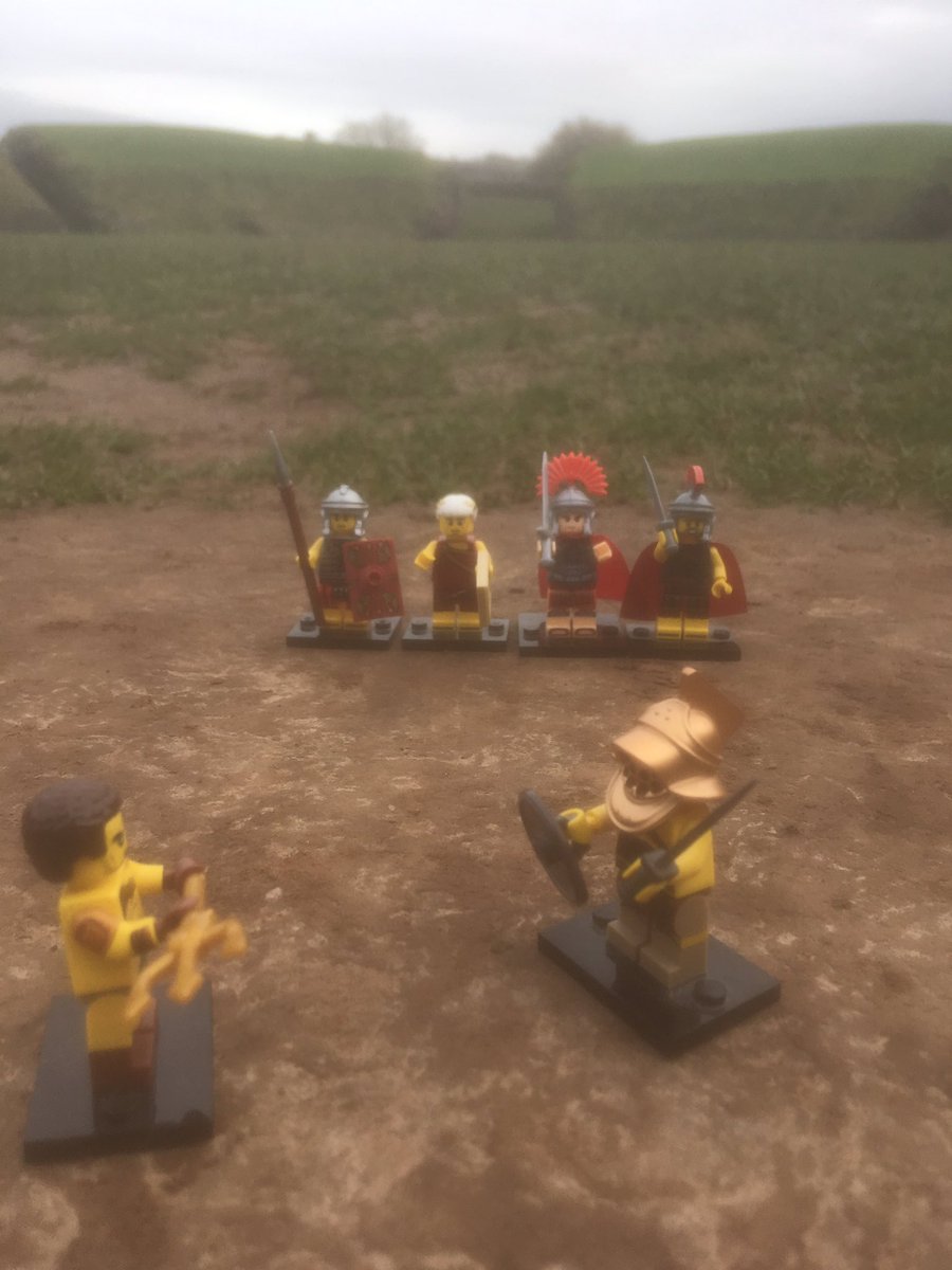 ServiliusPulex's tweet photo. Happy International Lego Classicism Day everyone. Looking forward to seeing everyoneβs postβs throughout the day #ILCD2023 #ILCD #Lego #Classics #AncientHistory #archaeology https://t.co/sZDVuw3PtQ