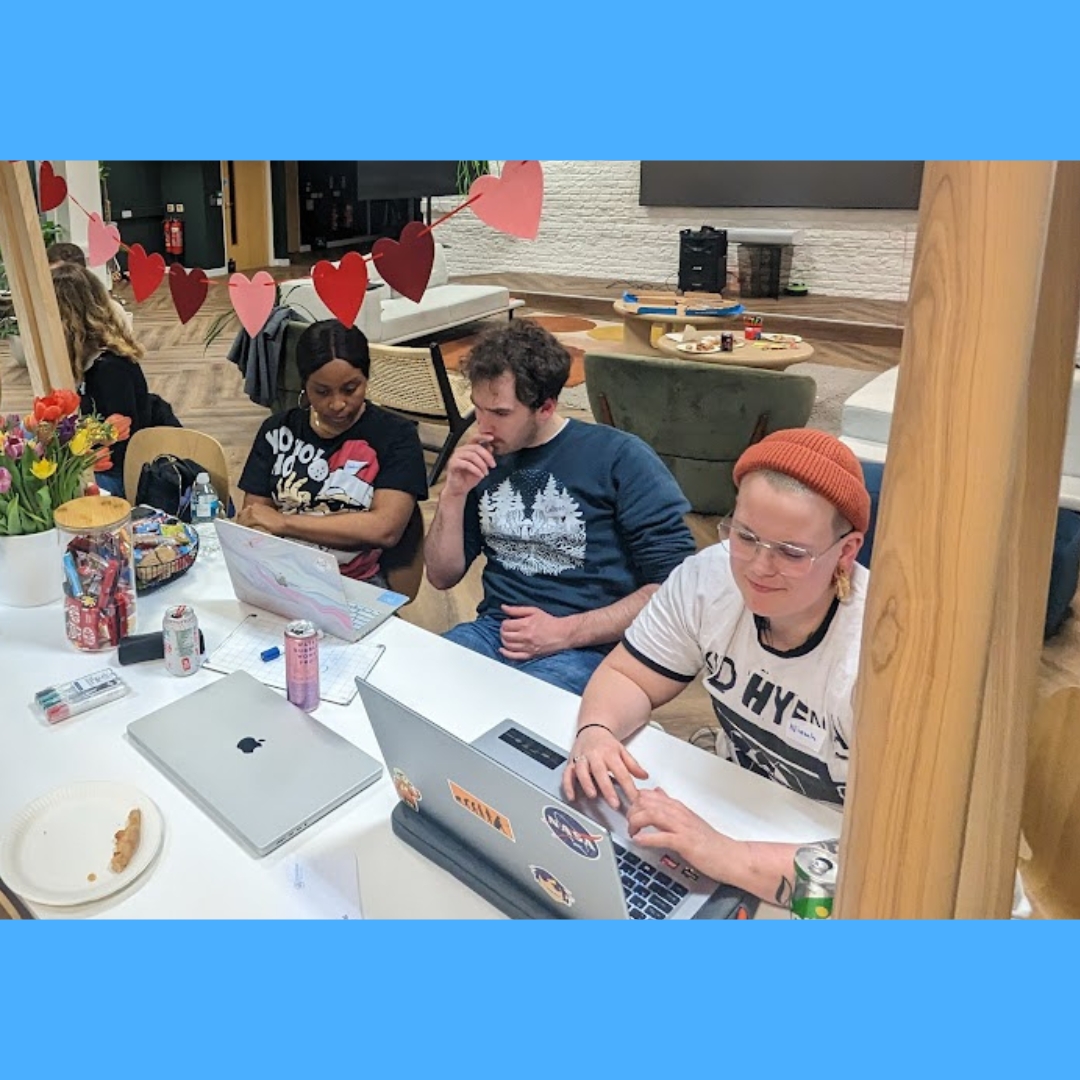 codebarNorwich's tweet photo. Another inspiring evening with the Norfolk tech community at @codebarNorwich, with some familiar and new students keen to learn more about programming.

Btw, registrations for the next event (16 March) will open soon! 👀🙌

#tech #LearnToCode #programming #womenintech https://t.co/j7t8zfjlT0