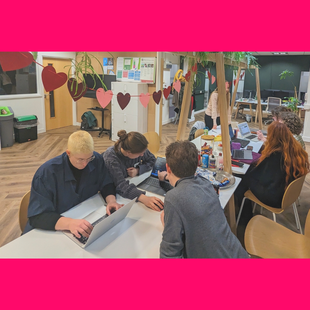 codebarNorwich's tweet photo. Another inspiring evening with the Norfolk tech community at @codebarNorwich, with some familiar and new students keen to learn more about programming.

Btw, registrations for the next event (16 March) will open soon! 👀🙌

#tech #LearnToCode #programming #womenintech https://t.co/j7t8zfjlT0