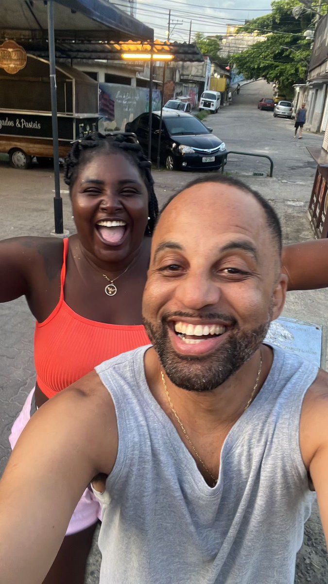 Ostentação de riqueza 

#CidadeDeDeus