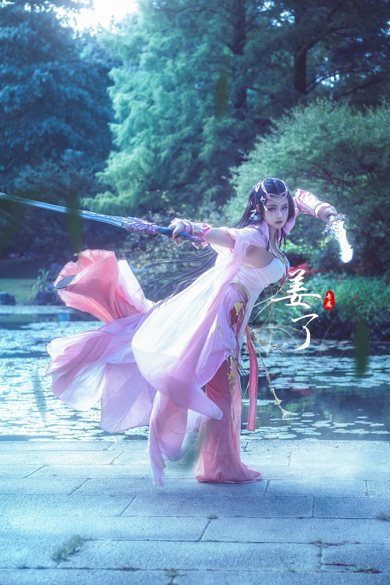 guiwanjiangliao's tweet photo. 发雪河秀姐

#cosplay #cos #剑网三 #剑网3  #七秀 #秀姐 #雪河秀姐

完整版在大眼仔： 
https://t.co/mwsAeMFcIc https://t.co/9oPtXRk1lb