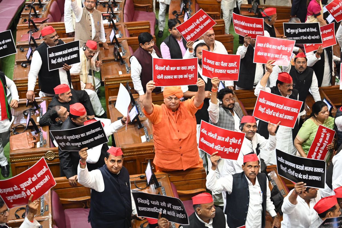 yadavakhilesh's tweet photo. ‘जातीय जनगणना’ पिछडों-वंचितों का अधिकार है, कोई राजनीतिक भिक्षा नहीं। https://t.co/ezVtxEMDRo