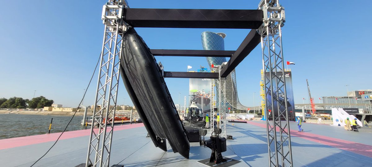 Welcome to #IDEX2023, meet our team and our local distributor Alfattan and discover the FC 470, the ultimate commando inflatable boat 🇦🇪