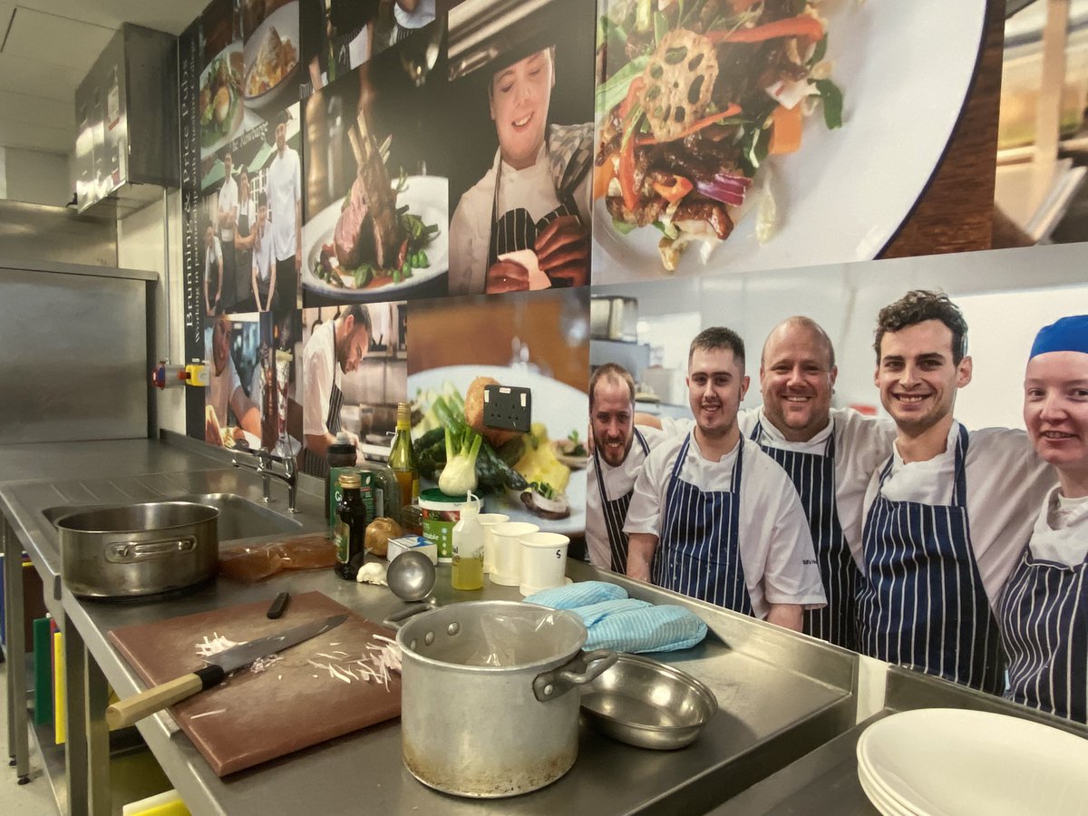 And we’re off! NW heat today <a href="/CheshireCollSW/">Cheshire College - South & West</a> for our Young Risotto regional finalists - exciting! <a href="/ArtSchoolLpool/">The Art School</a> <a href="/EmmaShawcross1/">M</a> <a href="/essential_kay/">kay Derbyshire</a> <a href="/Jono01642/">Jon Appleby</a> - this will be a nice smooth ride!!