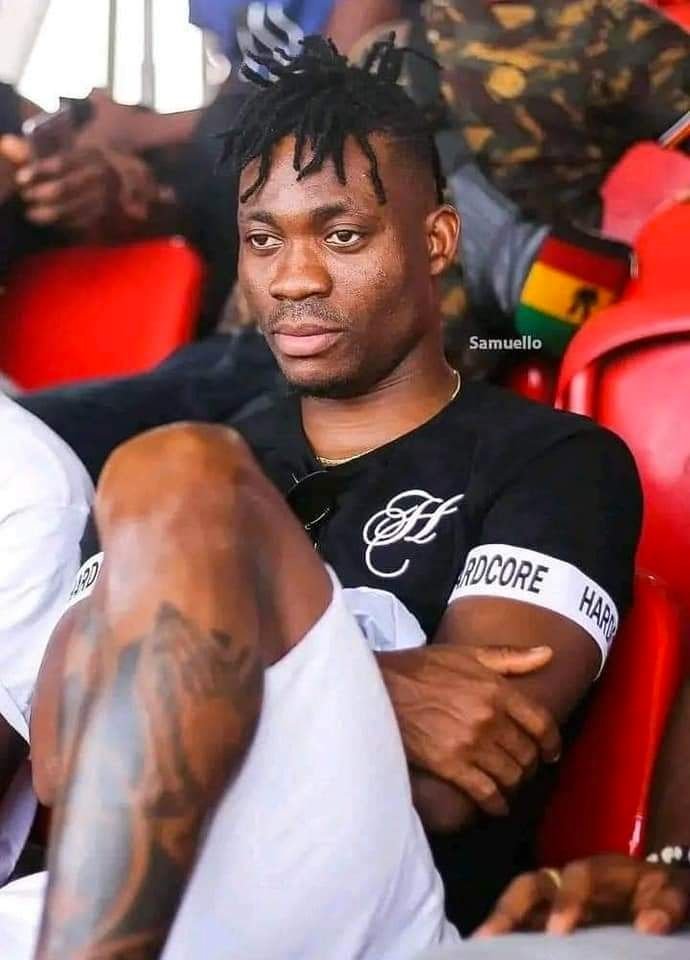 AfricaSecondes's tweet photo. #Ghana : Séisme en Turquie : Le footballeur international ghanéen Christian Atsu retrouvé mort sous des décombres🇬🇭😭
Le corps sans vie d'Atsu est déjà au pays 💔.
#Afrique #Actualités #45second #Turquie #Syrie #ChristianAtsu #football #décés #ghanian https://t.co/xWy7bF7CrV