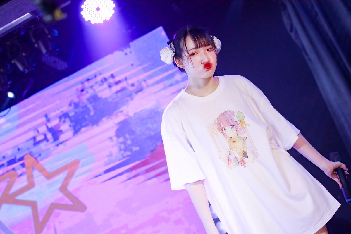 Ishida_19891224's tweet photo. 『花凪梨理 presents - 🌻❔🍐❔』夢乃漓雪
~ 歡迎分享貼文 ~
IG: @riyuki_luna
<<經”月宵クレシェンテ, 夢乃漓雪“審核完畢同意發至各平台,僅供idol本人及營運官方使用>>
#いいね #idol #台湾 #地下アイドル #歌ってみた #歌手 #偶像 #写真 #月宵クレシェンテ #ルナクレ #lunakure #riyuki https://t.co/RJQmmPScUI