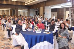 airnews_kolkata's tweet image. #আকাশবাণী_সংবাদ_কলকাতা
কেন্দ্রীয় অর্থমন্ত্রী নির্মলা সীতারামন রাজস্থানের জয়পুরে আজ, একটি #Budge-পরবর্তী আলোচনা সভায় যোগ দেন। বিভিন্ন অতি ক্ষুদ্র, ক্ষুদ্র ও মাঝারী শিল্প, স্টার্ট আপ এবং ব্যাঙ্কিং সংস্থার প্রতিনিধি সহ অংশীদারদের সঙ্গে মতবিনিময় করেন।
#AmritKaalBudget