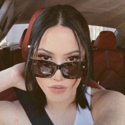 neomiijean's tweet photo. transitioned over to the dark side https://t.co/PgUNQ3UtLP