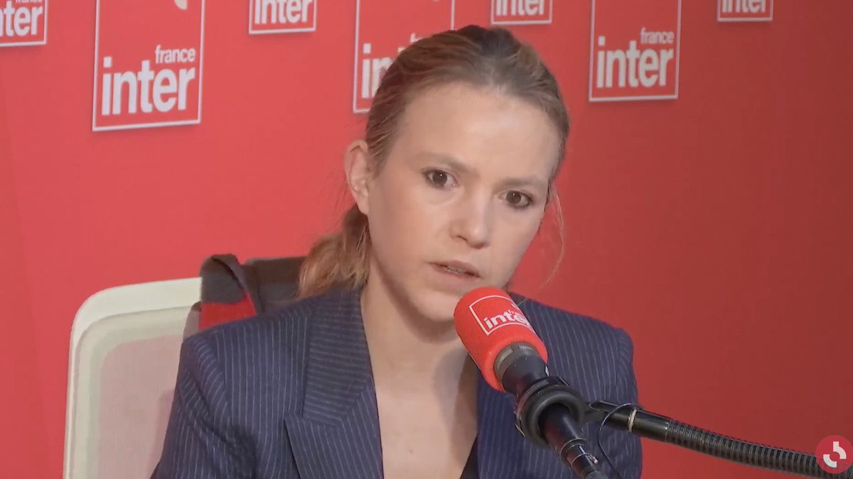 tcabarrus's tweet photo. La politologue #ChoeMorin pense que "le niveau intellectuel des politiques a beaucoup baissé"; elle évoque une "absence de travail" flagrante et une méconnaissance de la vie des gens ("il ne suffit pas d'avoir dirigé un syndicat étudiant") ainsi que la tentation de la #violence" https://t.co/6FJAop1RGg