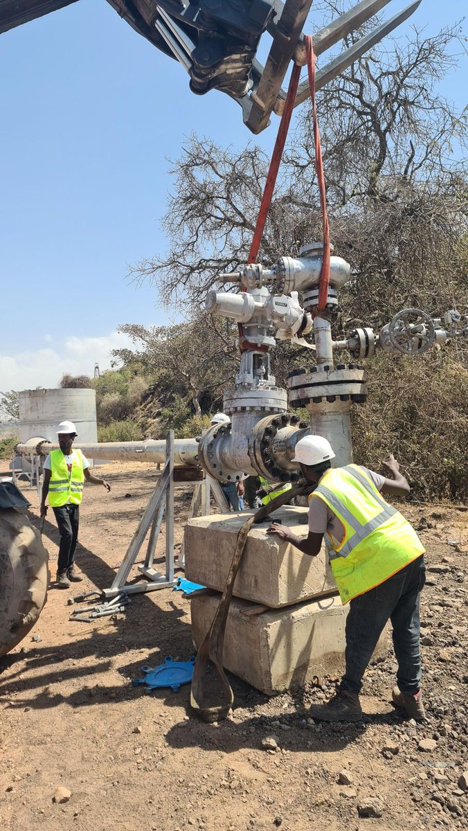 When it is about to take out from the shelf geothermal testing equipment, everybody smiles. GD1 and GD2 shall be tested in the coming weeks. Heat is above 260 degC with decent permeability. Hopefully, time to harvest our efforts. Let's go, team!
#Meridiam #Ehiopia #Geothermal