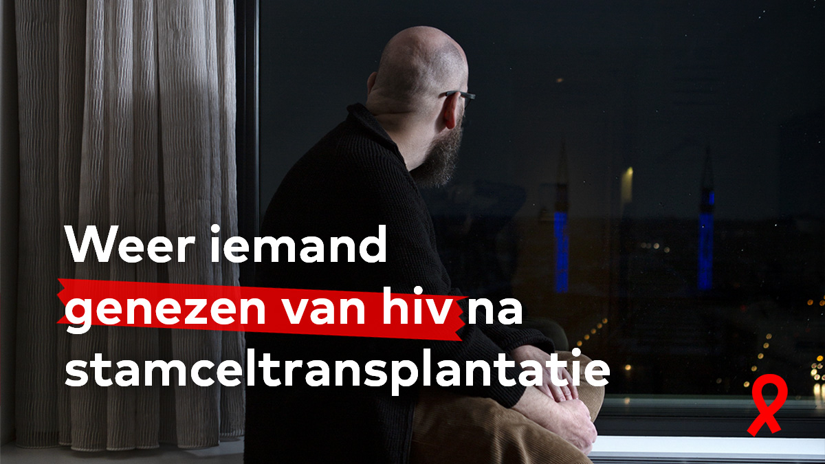 Opnieuw is een persoon genezen verklaard van hiv na een stamceltransplantatie. Een door Aidsfonds gesteund onderzoeksteam volgde de patiënt vier jaar lang nadat hij stopte met het nemen van hiv-medicatie. Vandaag zijn de resultaten gepubliceerd: ➡ aidsfonds.nl/nieuws/weer-ie…