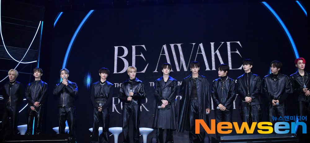 eternallyksw's tweet photo. [📸] 230220 #THEBOYZ at their 8th mini album ‘BE AWAKE’ comeback media showcase

#ROAR #BE_AWAKE #더보이즈 @WE_THE_BOYZ https://t.co/Qab2iIHNSM