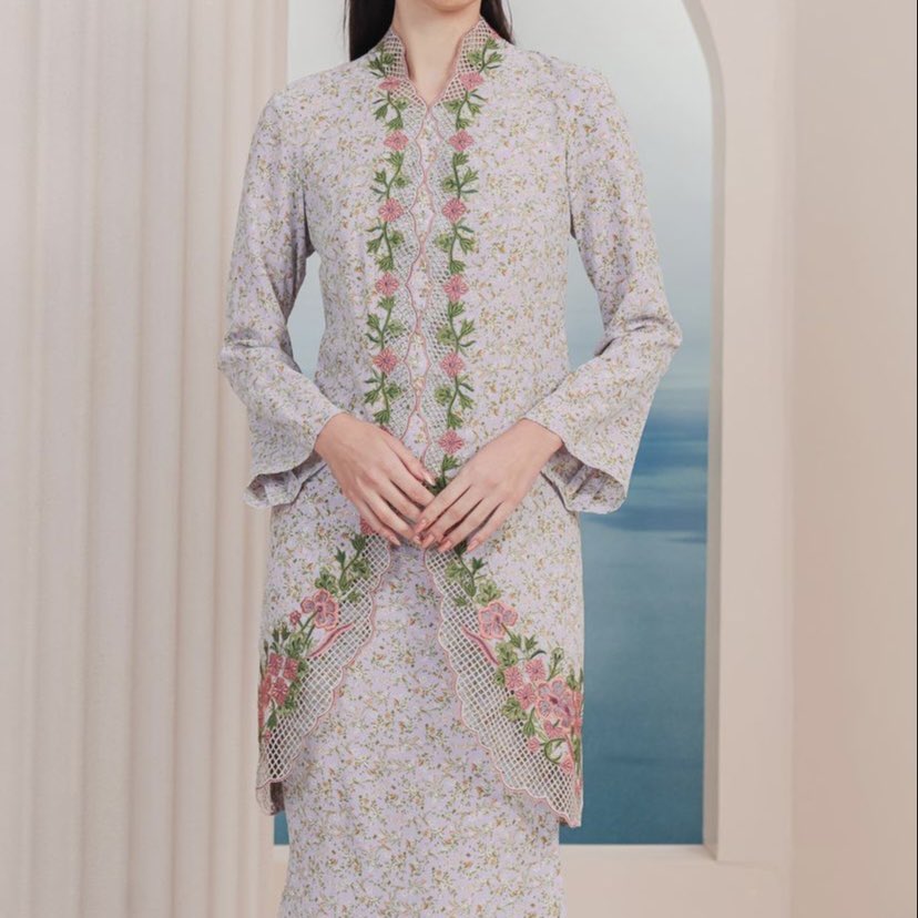 nudihascart's tweet photo. If you’re looking for kebaya to wear this raya, here is the perfect shop for you — https://t.co/RKNjpdI2Yo