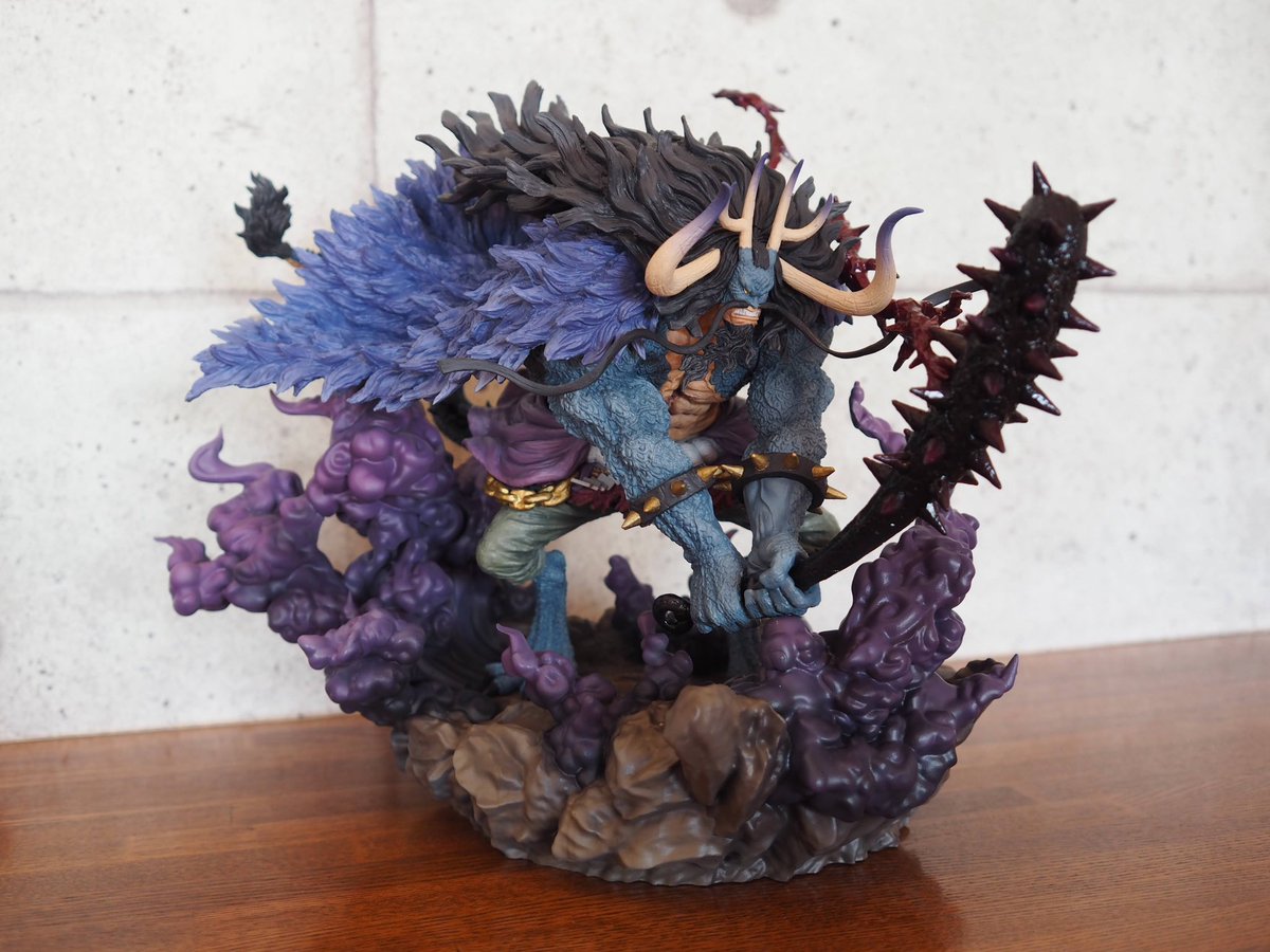 カイドウリペイントできました🎨
全体的に彩度を下げて塗り
元の台座の支柱の代わりになるように
もくもく台座を制作しました🌩

ONE PIECE好きな方に見てもらえるようにフォロー、リツイートしてくれると嬉しいです🙇‍♀️🍭

▶︎ 一番くじ  覇王ノ兆　カイドウ