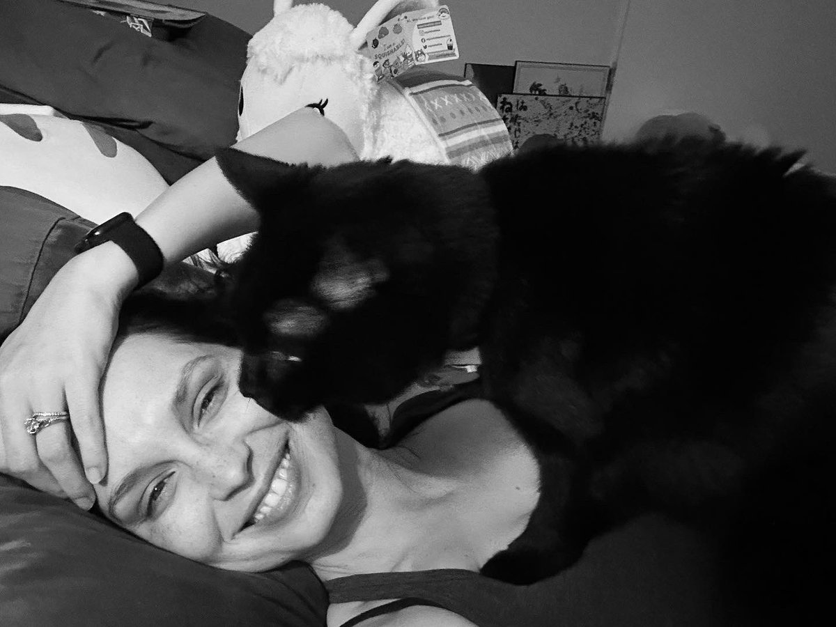 PamelaHorton13's tweet photo. 06/20/2008 - 2/19/2023, and he chose me to be his mommy every day.

I can’t properly think right now. Please understand.
#moose #moosecat #bestcat #mybabyboy #foreverlove https://t.co/VbyvgkysIV