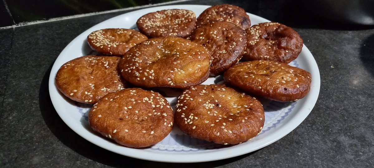 ଗୁଡ ଆରିସା ପିଠା😍👌
#foodieodia #odiafood #odiacuisine 
#homemade #foodphotography #foodiesofbargarh