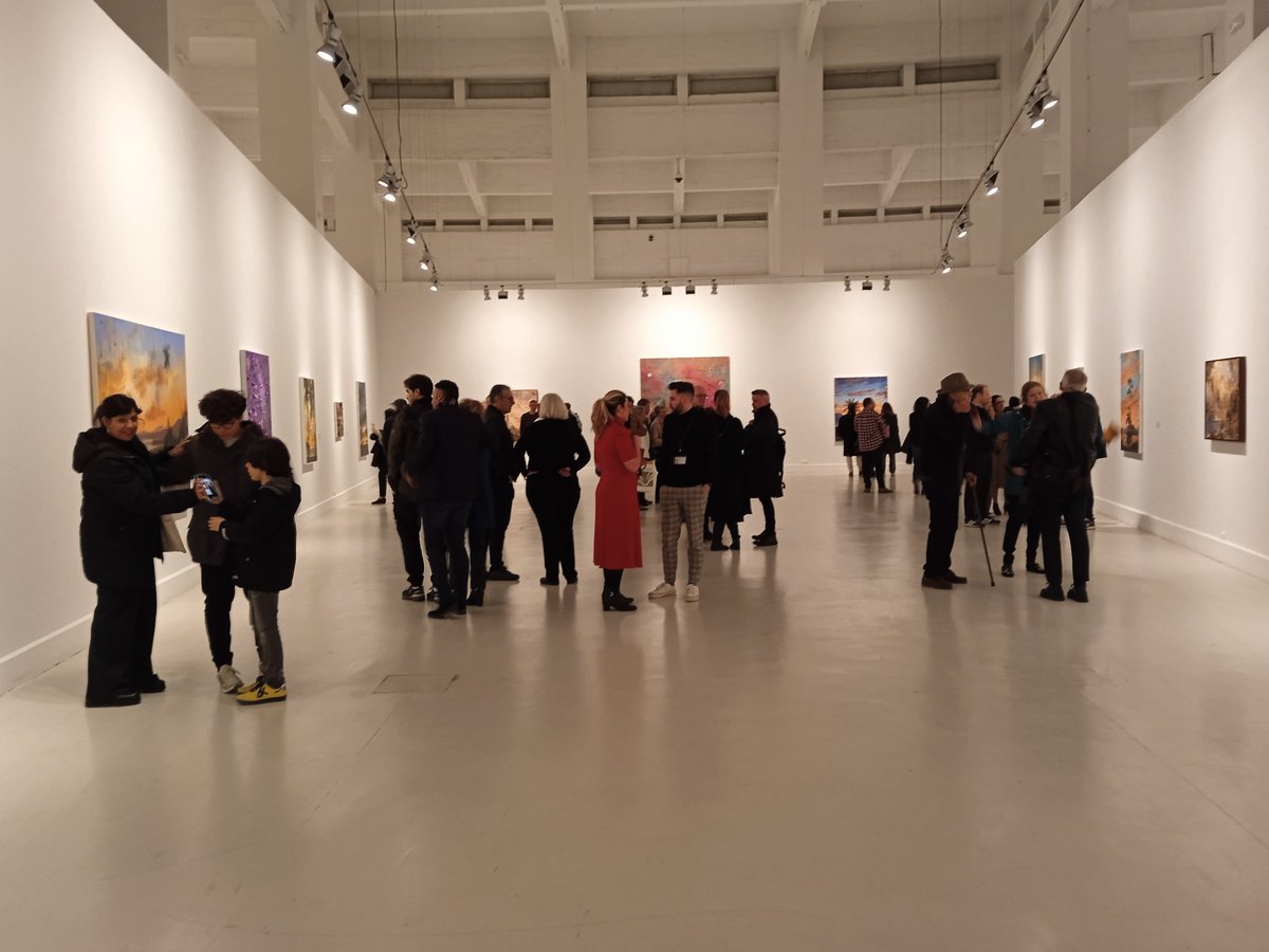 El viernes 17 de febrero se inauguró la última exposición de #FriedrichKunath en #CACMalaga, comisariada por Fernando Francés. El artista expone por primera vez en España de forma individual con `There Must Be A Spanish Word For This Feeling’