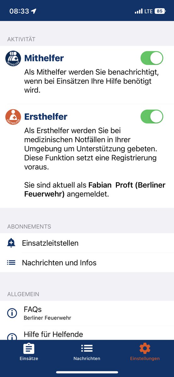 ProftDr's tweet photo. Wurde durch die KATRETTER App 📱🚨🔔heute früh auf dem Weg in die Klinik 🚙🏥als Ersthelfer zu einer leblosen Person gerufen, war vor den Einsatzkräften vor Ort und konnte so die laufende Reanimation fortführen und koordinieren bis die Einsatzkräfte 🚑🚨eintrafen.
@Berliner_Fw https://t.co/O8vUfIhHRv