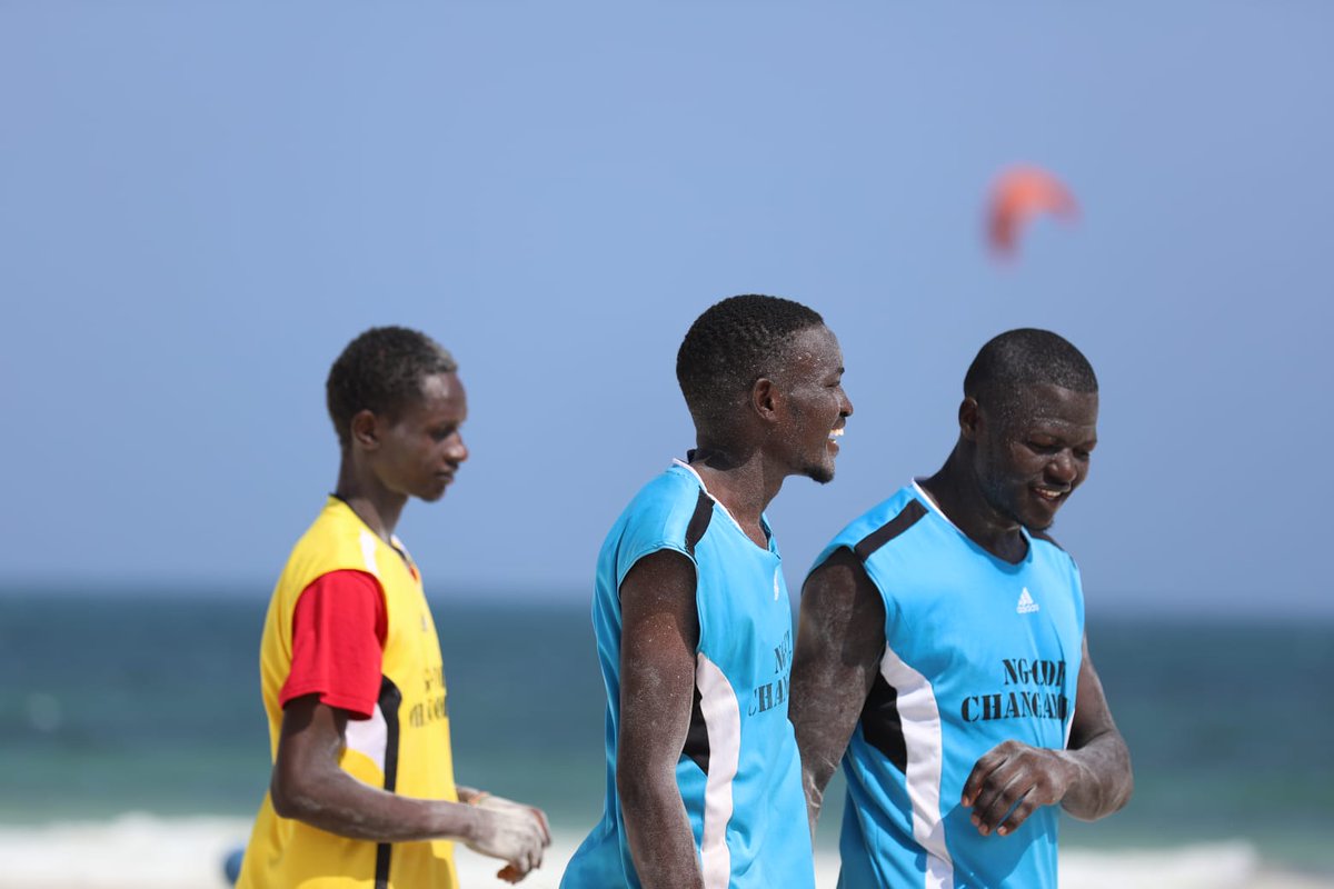 nyadiero's tweet photo. It's always about FUN in Beach Handball when tide and time wait for no man.#kilifichapter #beachhandball @OlympicsKe @AWBG_official @BeachHandballKe @jajiomondi7 https://t.co/Ktwk4iHbIQ