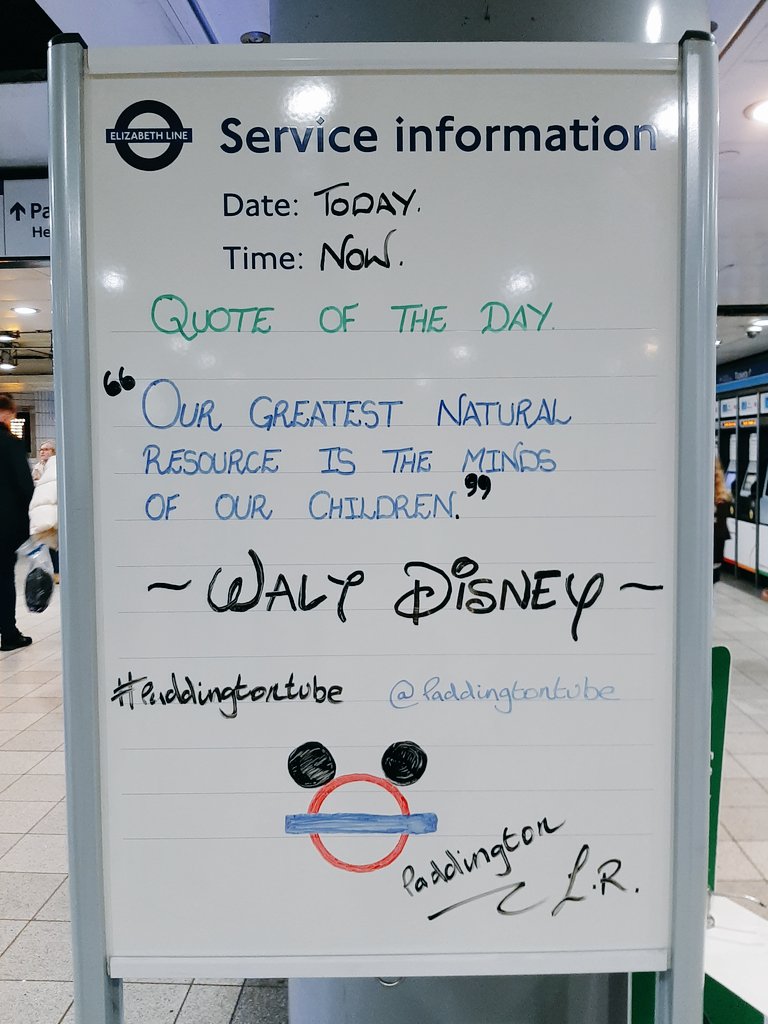 BurghillCA's tweet photo. Spotted in London this weekend. #PaddingtonTube https://t.co/R1mjK8LO0D