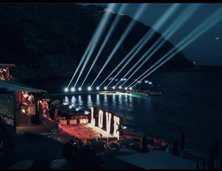 DJDrBeat1's tweet photo. We do it right #wedding https://t.co/fghR9TuDRG