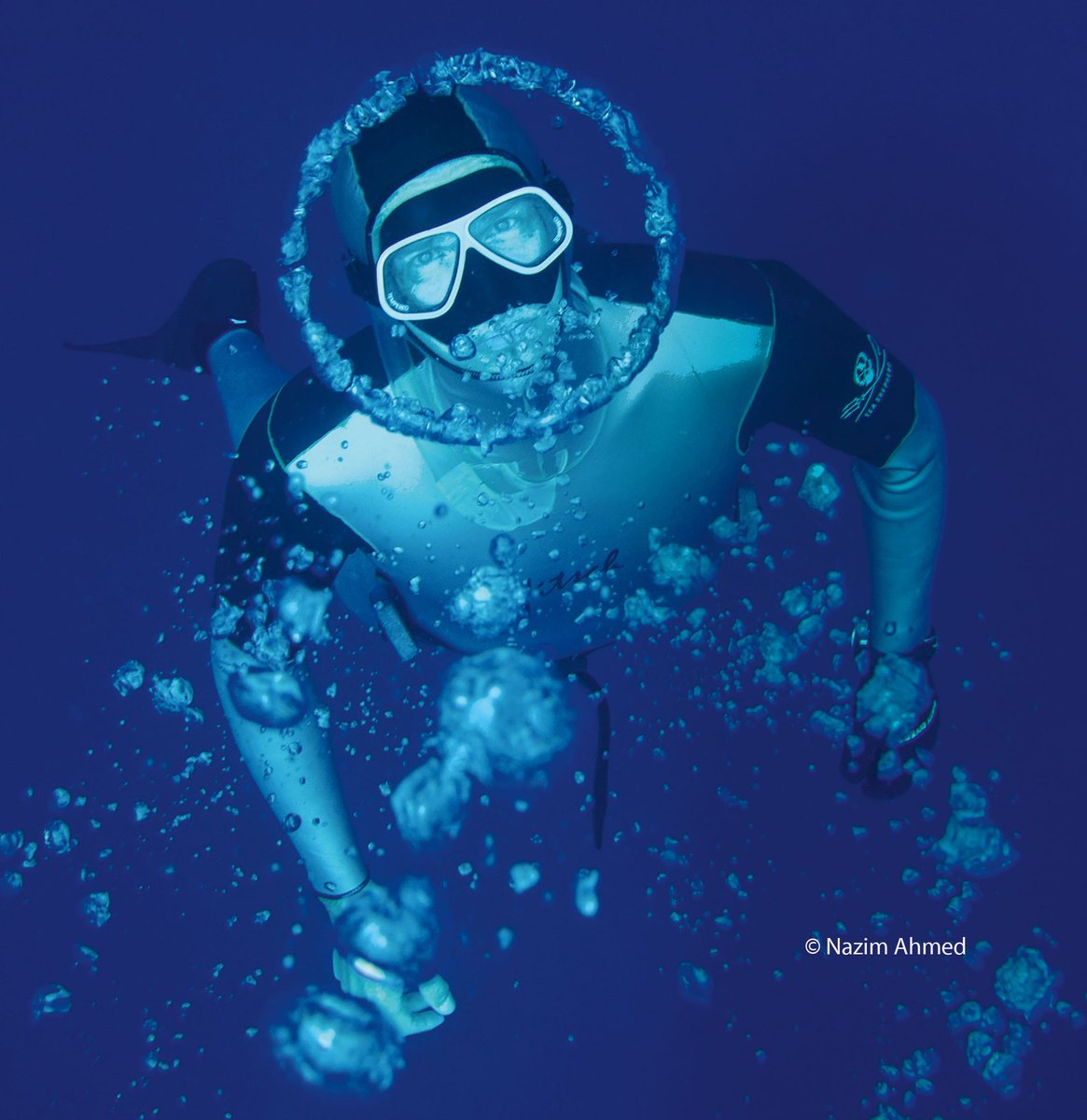 Evonik's tweet photo. Nothing is as natural to humans as breathing 💨. @HerbertNitsch is a master at not doing this. The #apnea diver tells #ELEMENTSMagazine from #Evonik how he manages to get by without #oxygen and the danger this put him in. https://t.co/aibS9aSL9Q https://t.co/FiX2hkKb6m