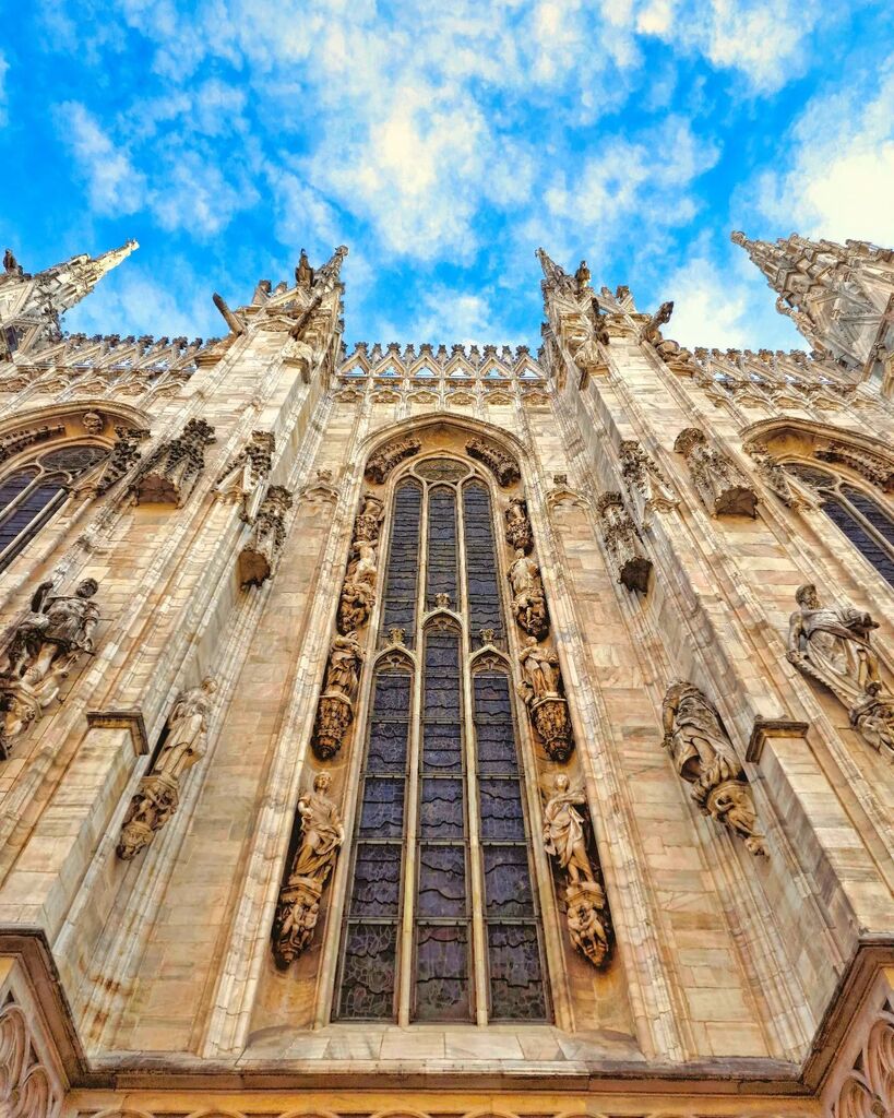 #italia #italy #lombardia #milano #milanogram #instamilano #milan #milanocity #duomodimilano #duomomilano #chiesa #church #art #history #medioevo #medieval #gothic #photo #photooftheday #photographer #photography #travel #travelphotography #architecture … instagr.am/p/Co4HBs0s1Nz/