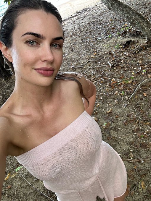 GIGI’s pics and videos