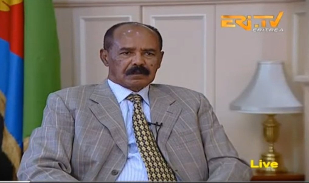 nahusenayb's tweet photo. ብዘይ ሕገ-መንግስትን ፓርላማን፥ብዘይ ተቋዋሚ ውድብ፥ብሓንቲ ቲቪ፥ብዝደቐቐ ኢኮኖሚ፥ብዘይ ዩኒቨርሲትን ብ 364 ቤት-ማእሰርትን ንኤርትራ ንድሕሪት ዘመሓድር ዱሑር ስብኣይ ብዛዕባ ሕገ-መንግስቲ 🇪🇹 ሃተፍ ክብል ሓዲሩ።ጨጉርያ ዘይሓዛስ መትሓዚ ጨጉሪ😂 https://t.co/7pJbMpCK0k
