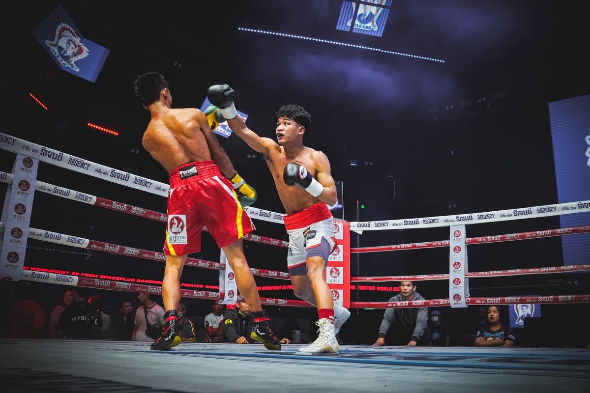 marineproboxing's tweet photo. Fighters in action from 4th February's The Fighter World Boxing Series 2023 opening season in Bangkok Thailand promoted by Marine Pro Boxing @deejaydev &amp; TL Promotions | 📺 @Workpoint_Ent  .
Hotel Partner Skyview Hotel Bangkok
#marineproboxing #BANGKOK #Thai #boxing #mizo https://t.co/4QfCrUpt1o