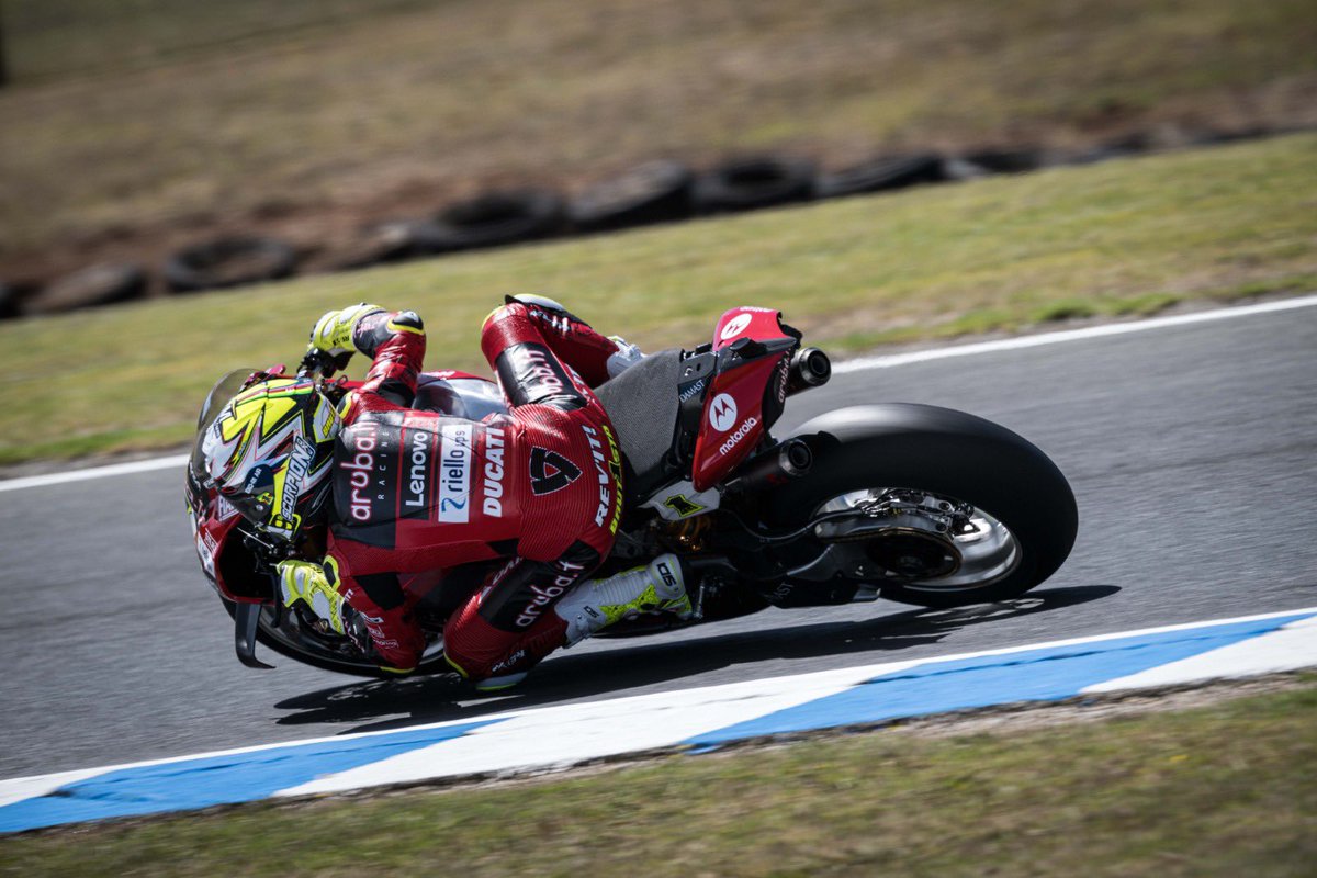 19Bautista's tweet photo. There isn’t better way to start the #raceweek than riding my babe…and if it is in @phillipislandcircuit 🥰
No hay mejor manera de empezar la #semanadecarrera que rodando con mi peque…y si es en @phillipislandcircuit 🥰
#AB19 #TheDefense #WinterTest #AUSWorldSBKTest #keepworking https://t.co/X3KoguopUC