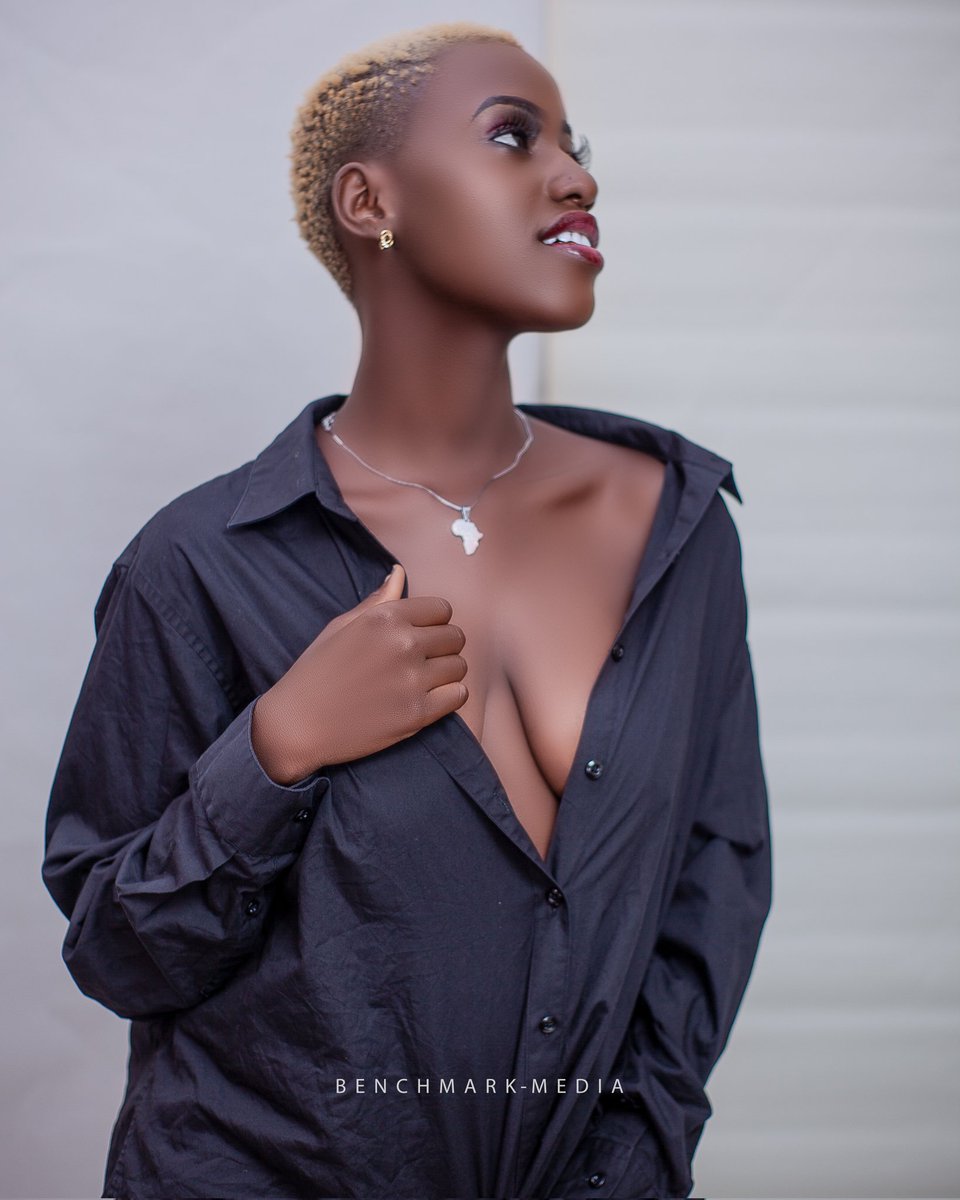 Benchmarkmediau's tweet photo. Black is not just Dark,Black is Everything,Black is Beautiful,Black is Gold. 🖤🤎
In frame: Shady K Ug 
📸 Benchmark Media 

#Photography #photographyuniverse #photoshop #naijaphotographers https://t.co/8r9EpeaeEQ