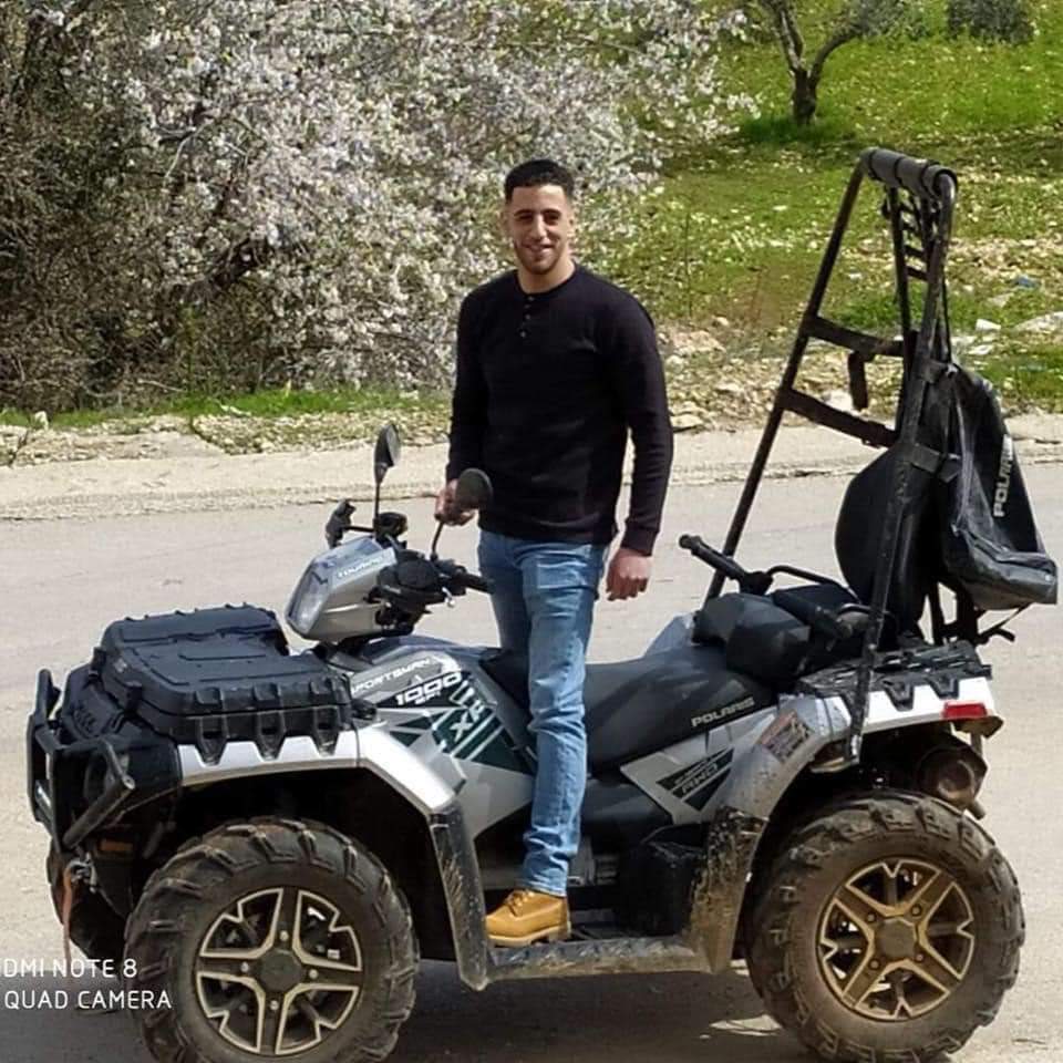 Israeli occupation soldiers arrested the former prisoner, Muhammad Omar Hamed, after storming his home in Ramallah.