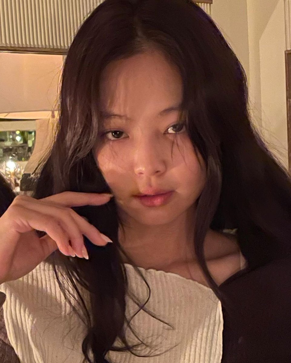 jennie tweet media