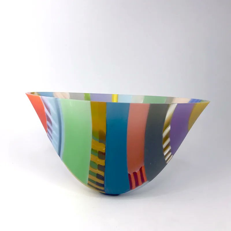 Guild member Ruth Shelley will be in the gallery today Mon 20th - come & meet Ruth & ask her about her disctinctive colourful glass vessels
Also available from our on-line shop: 
buff.ly/3jMedUp 

@ruthshelleyglas 
 #MeetTheMaker #GlassArt #ContemporaryGlass