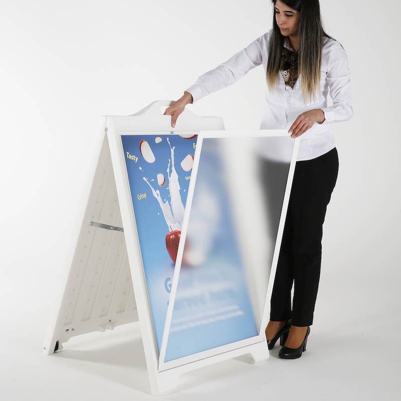 Red17_'s tweet image. Tips for using Business Pavement Signs  #signage 
#tips #pavementsigns #signageproducts #business #retail #signboards 

In this blog post, we will discuss our top tips for using pavement signs effectively. ow.ly/joGX50MWKzG