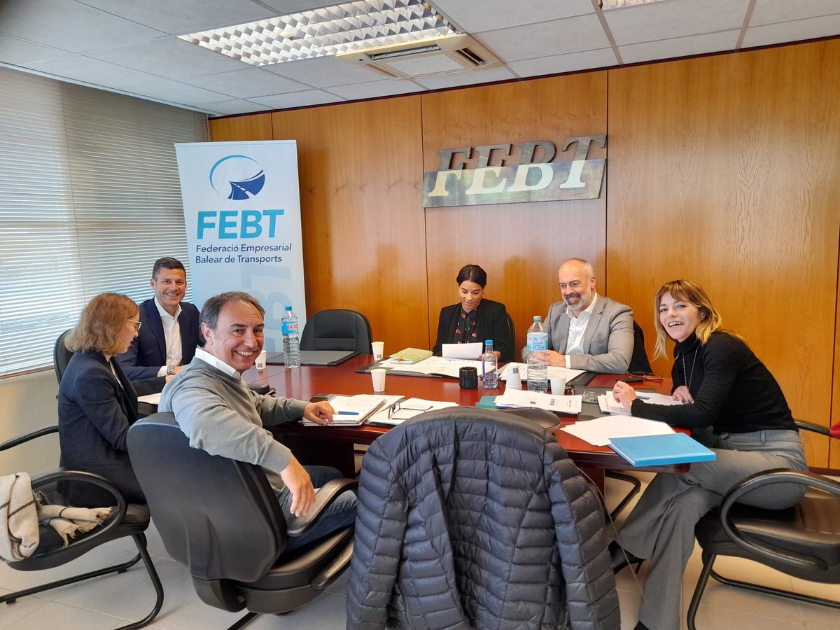 BalevalIB's tweet photo. La Junta Directiva de #Baleval ha celebrado una nueva reunión ordinaria que ha tendido lugar en la sede de la @FEBTbaleares, ubicada en la @CAEB.
Durante el encuentro se ha repasado la actividad durante 2022 y se han abordado los principales #retos y #estrategias para este 2023. https://t.co/ZyuZW5wESF